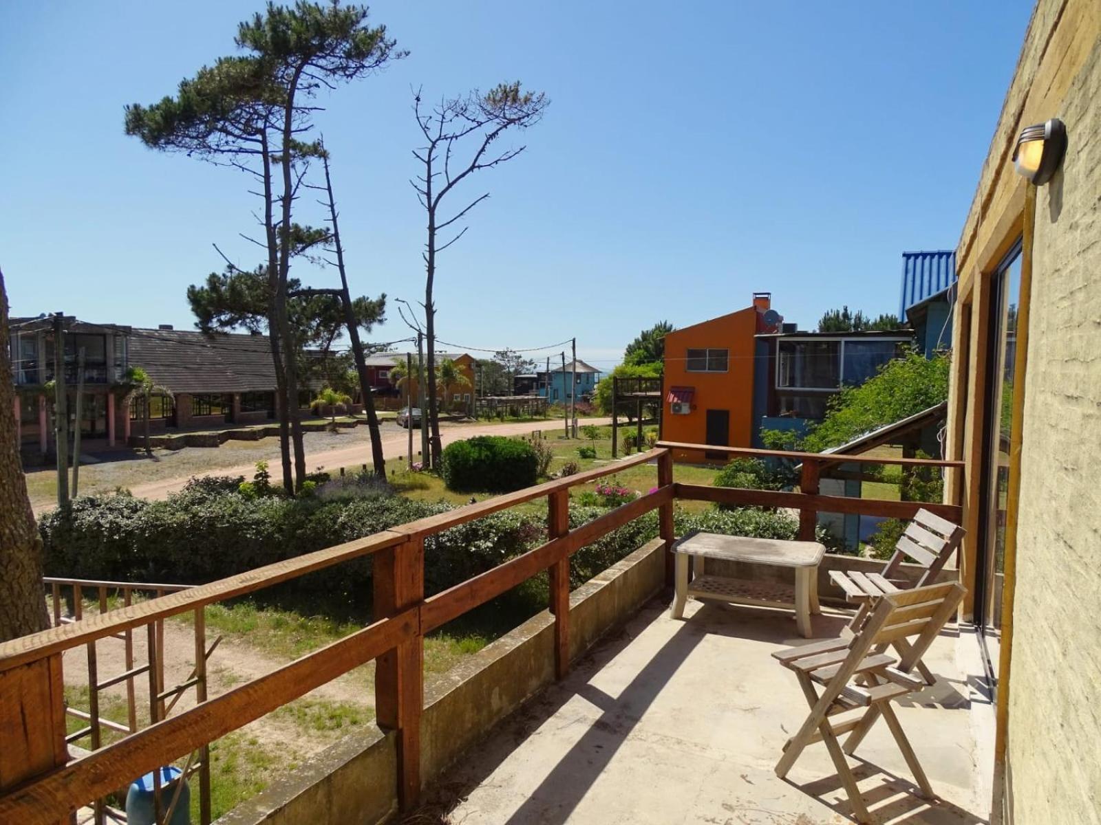 Casa Amarilla Con Jacuzzi Villa Punta Del Diablo Eksteriør bilde