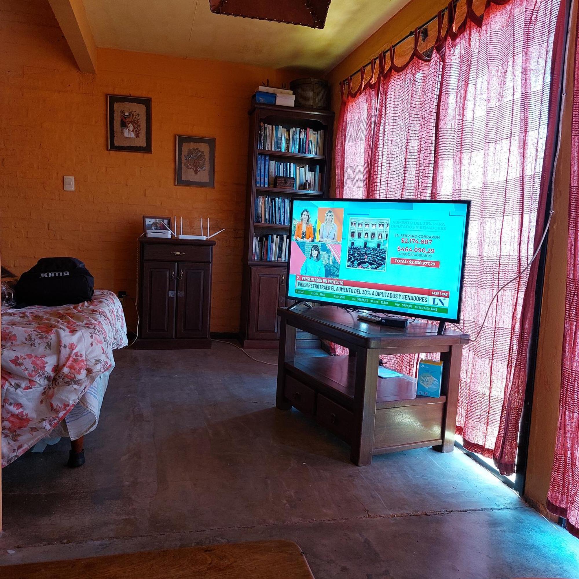Casa Amarilla Con Jacuzzi Villa Punta Del Diablo Eksteriør bilde